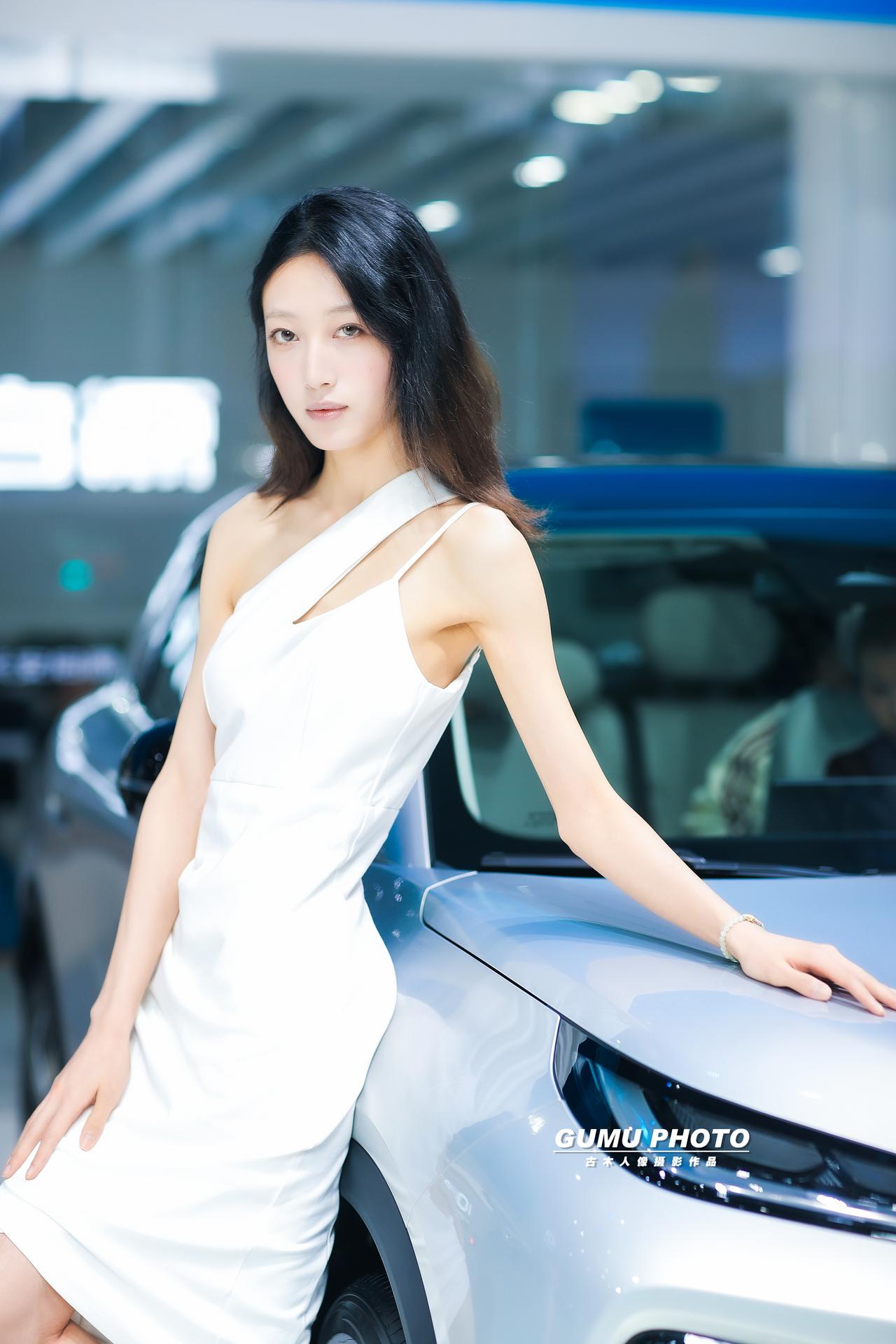 2026贵阳车展长安启源展台模特小姐姐