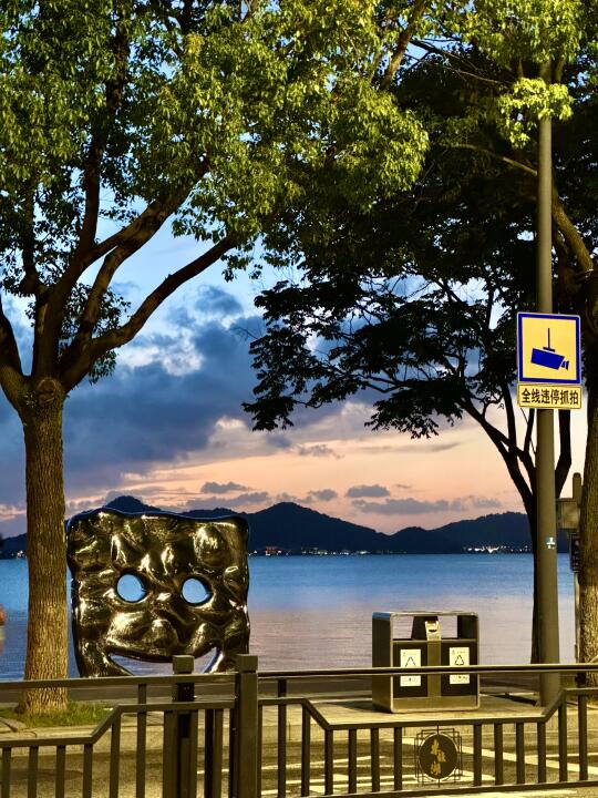 🚴东钱湖夜骑 宁波人的𝒍𝒂𝒍𝒂𝒍𝒂𝒏𝒅🌃