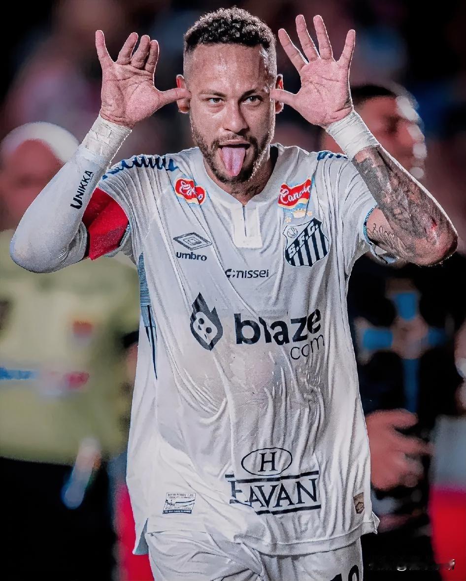 内马尔扎心了，刚回到桑托斯怎么就要降级了？

在本轮巴甲联赛中，内马尔因伤在观众