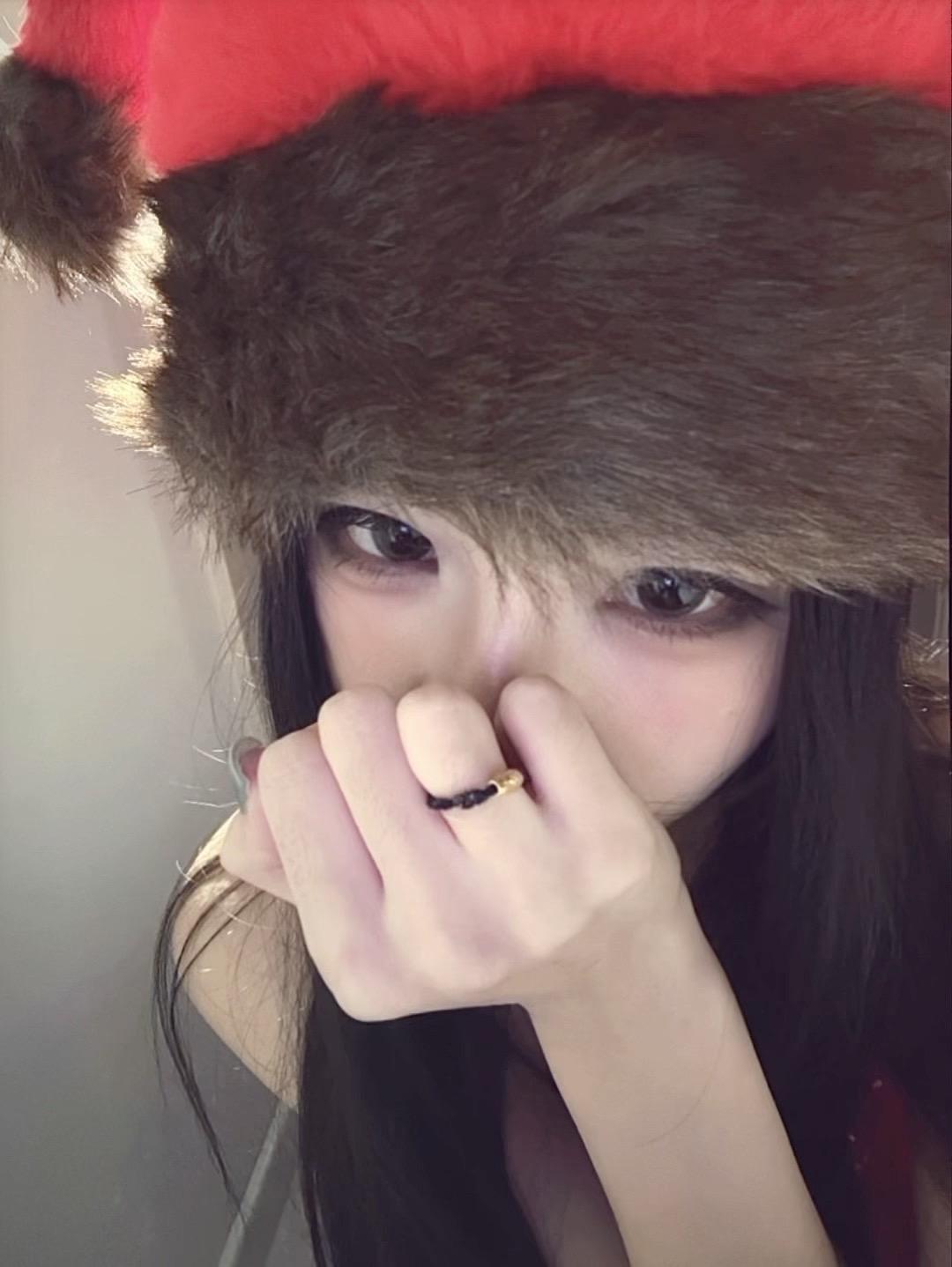 透过我的眼睛 你又在回忆谁