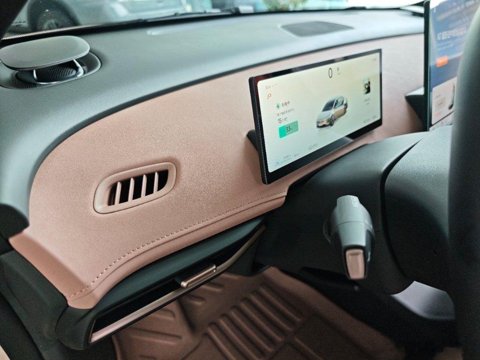 准冬季了日产N7的新配色看起来暖暖的，太会了开始玩季节色款这款颈枕也很舒服，去下