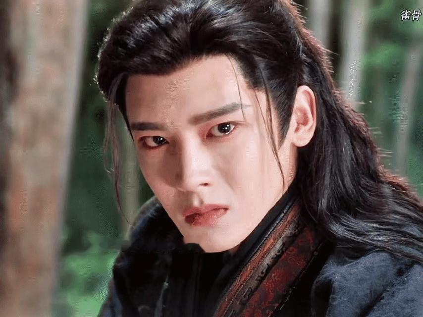 侯明昊演的生理性面部抽搐侯明昊的表演冲击力太强了！《雀骨》萧无衣得知元小六遇害，