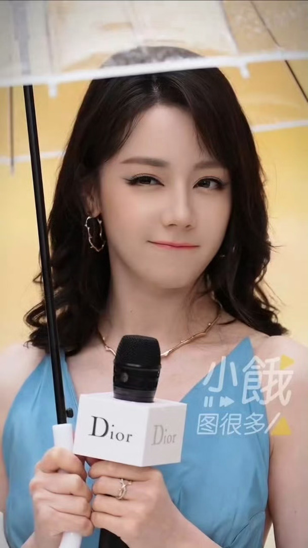 热巴今天真的超美，完全美貌小天才王亚飞 迪丽热巴