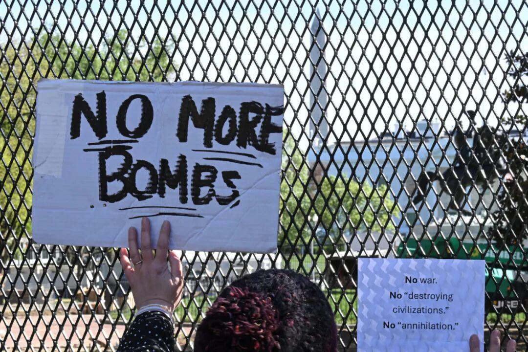 超千名援军抵达德黑兰，美战争目标一个没实现，特朗普这次为停火真拼了！

伊朗陆军