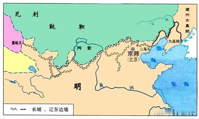 朱元璋建立明朝后一直处于备战的状态，北方保持对蒙古人的攻击，东南沿海则不断通过禁