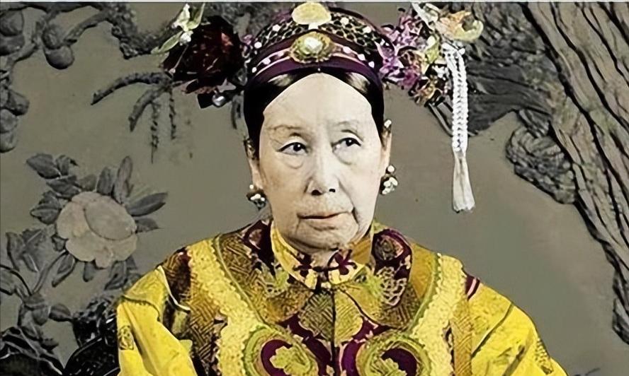 慈禧身世之谜，山西150个手印能证明吗
慈禧太后竟然不是满族人？山西农民揣着15
