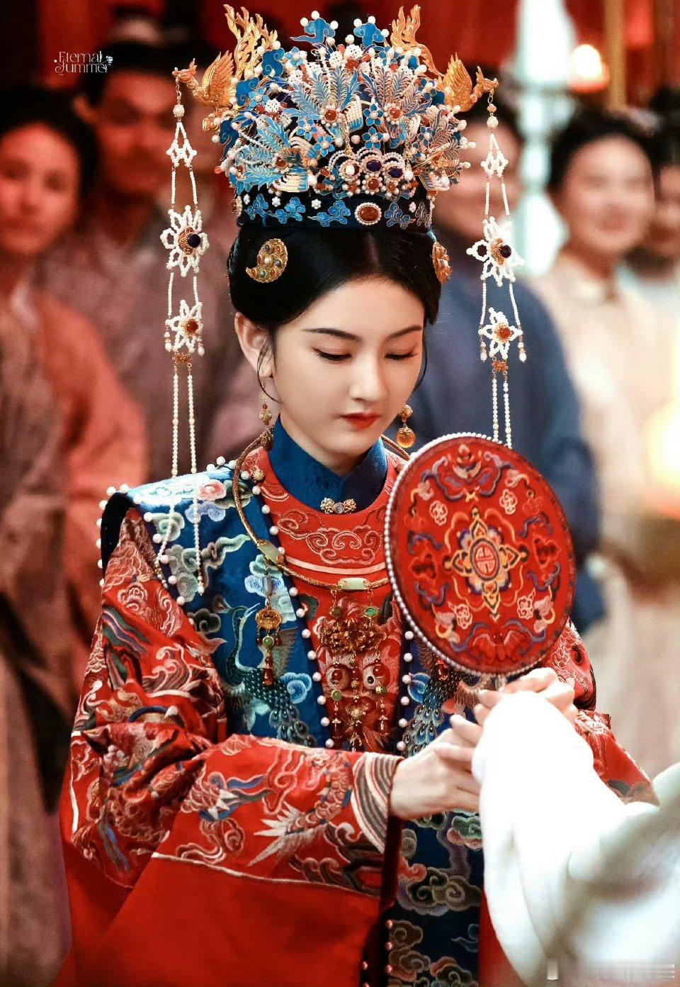 宋祖儿甄嘉芙婚服路透宋祖儿甄嘉芙婚服造型路透 宋祖儿甄嘉芙婚服路透宋祖儿[超话]