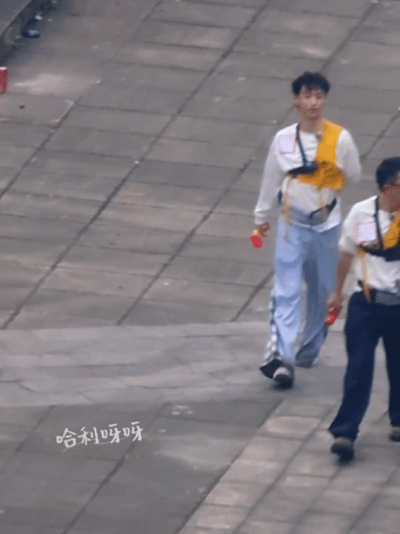 恩利在桃花坞紧急求助五十公里桃花坞恩利在《桃花坞》被哈密瓜拿捏，急寻保鲜方法，网