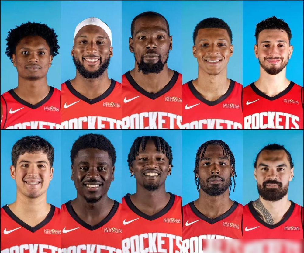 就在不久前Shams已经证实火箭新援芬尼-史密斯会在圣诞大战中迎来首秀。

随队