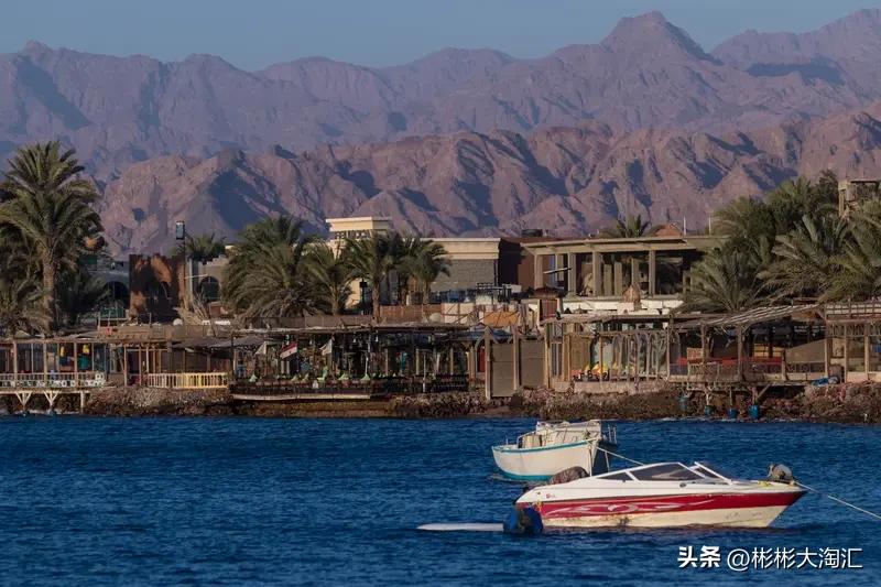 沙特红海提油这事对国际油价影响可不小。沙特是全球重要的石油出口国，红海又是重要的