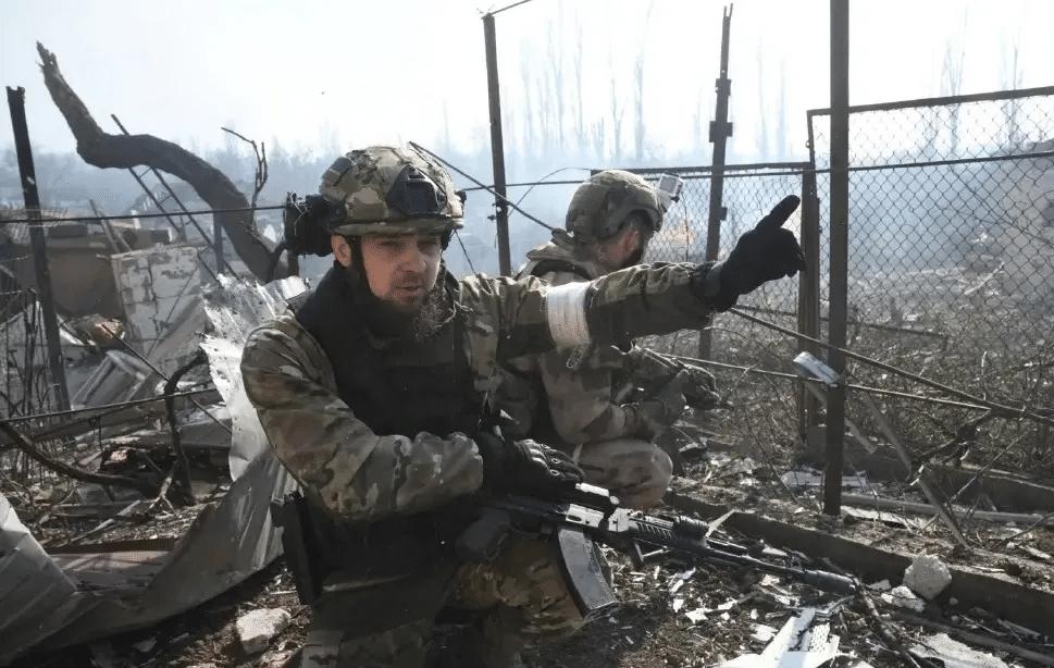 明天就35岁的乌克兰国防部长米哈伊尔·费多罗夫，最近在镜头前说得明明白白：乌克兰