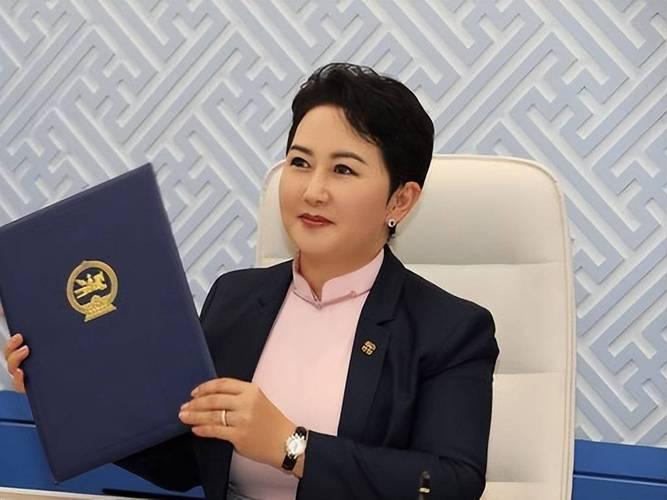就在本月，蒙古外长巴特策策格访日，并与日外相茂木敏充会谈。双方决定升级蒙日关系。