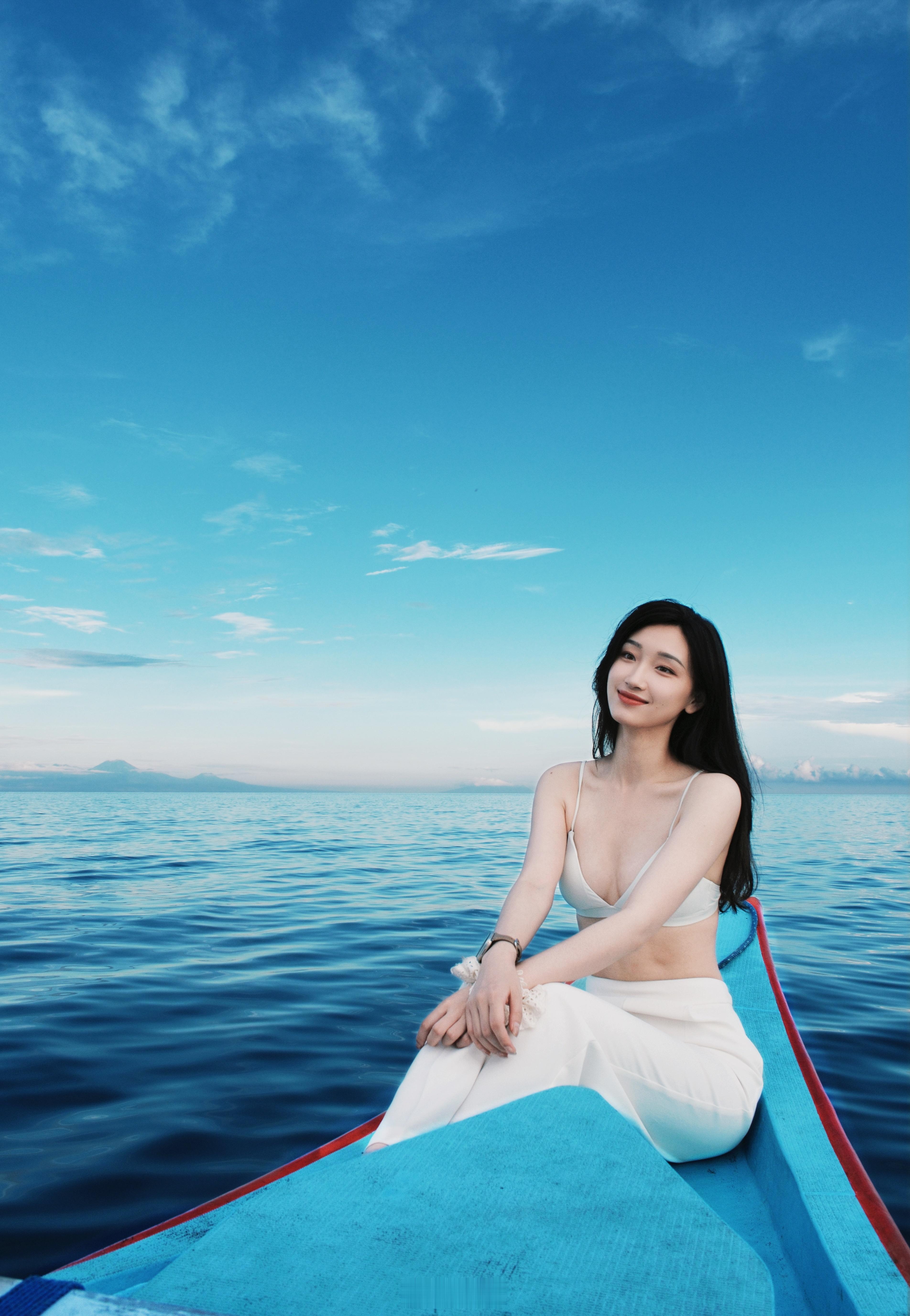 小姐姐出海的一天 ​​​