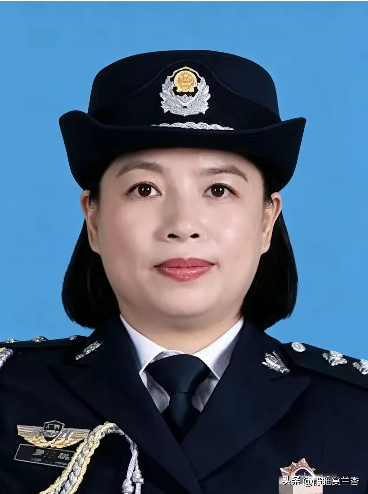 罗瑱，1979年生，壮族，广西河池市公安局交警支队交通事故处理科科长。
 
这是
