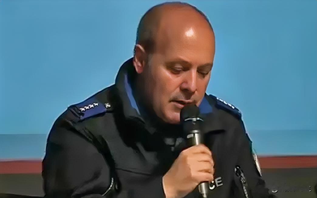 瑞士官方公布瓦莱州克朗-蒙大拿酒吧火灾事故中伤亡身份确认进展。

在总计119名