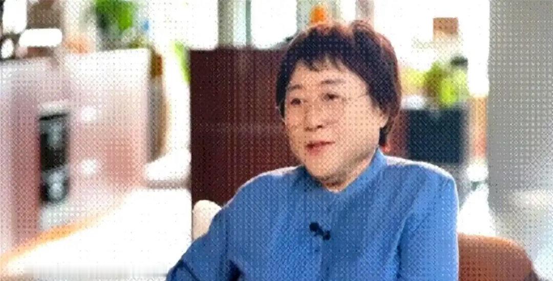 75岁刘晓庆果断拒绝无性婚姻，坦言四段婚姻三次离异真相，与王晓玉相伴十三载 