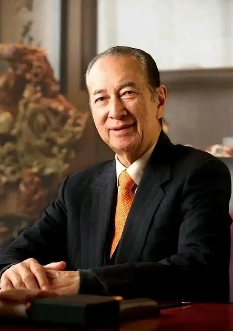 赌王一句大实话，把人性扒得精光：那杯香槟，才是真正的陷阱

赌王何鸿燊活着的时候