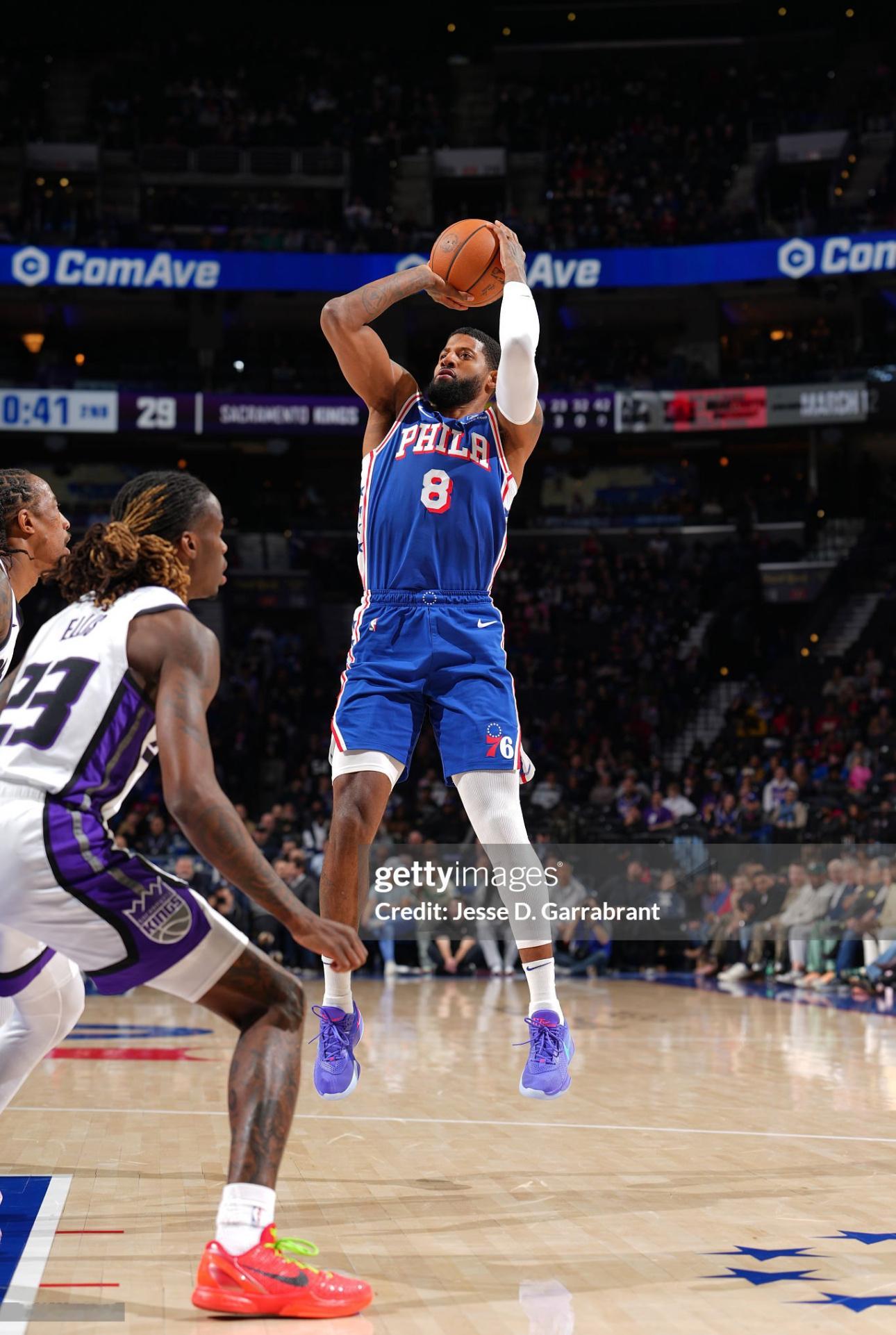 球鞋图集！分享保罗·乔治今日对阵国王队比赛上脚的一双GT Cut Academy