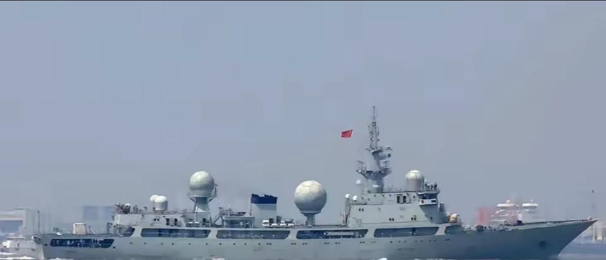 伊以激战正酣，中国电子侦察船进入波斯湾。
中国电子侦察船现身波斯湾：多维视角下的