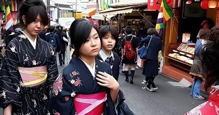 中日一旦开战，上海数万日本侨民将去向何处？答案或许比想象中更理性。真正决定他们命