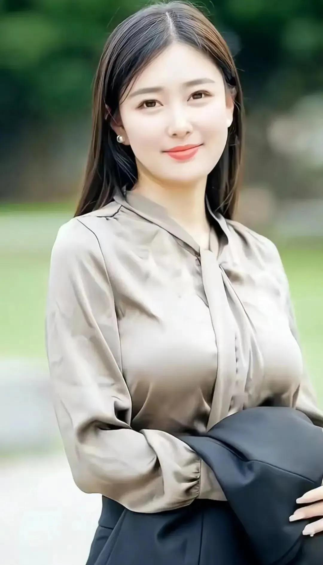 男人只有在感受不到爱的时候，脾气才会变差，你回头看看，他在爱你的时候，哪一天不温