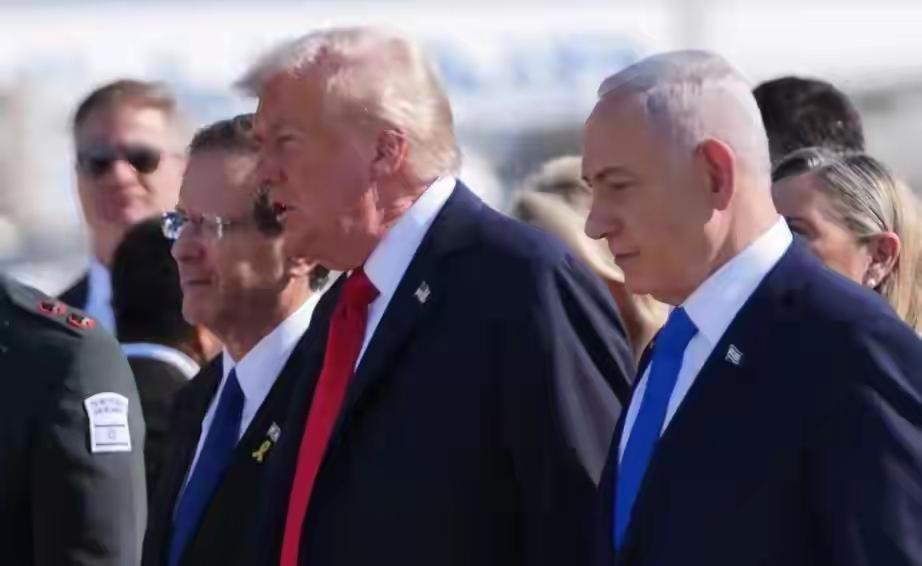 啃不下伊朗这根“硬骨头”，以色列突然调转矛头，准备挑软柿子捏
来了，朋友。这篇爆