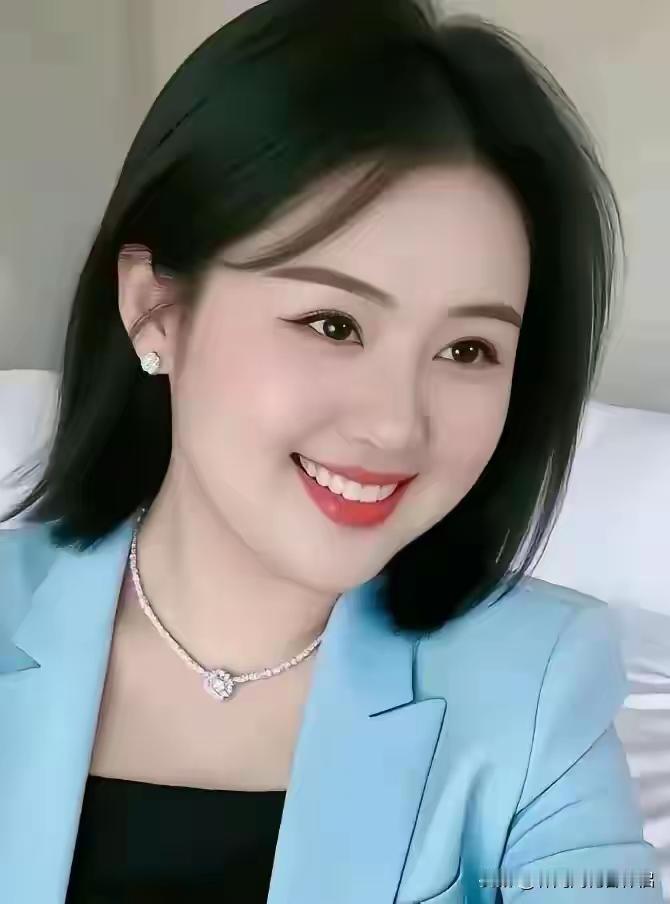 纵观上下五千年
谁人生活皆是甜
最是烟火慰平生
活在当下尽开颜