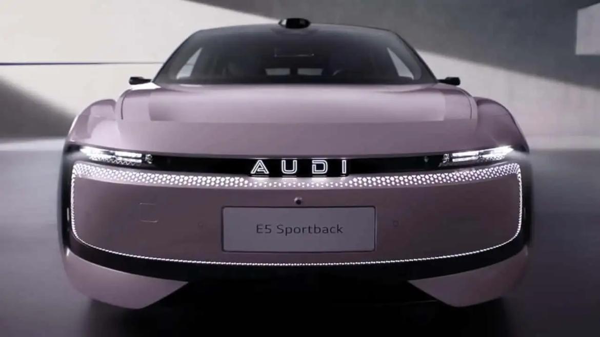 奥迪起诉平行进口商，阻止中国专属AUDI车型进入德国。
德国进口商Auto Ch