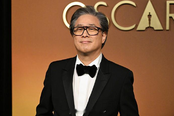 朴赞郁担任戛纳评委会主席戛纳电影节宣布：朴赞郁导演将担任今年/第79届戛纳主竞赛