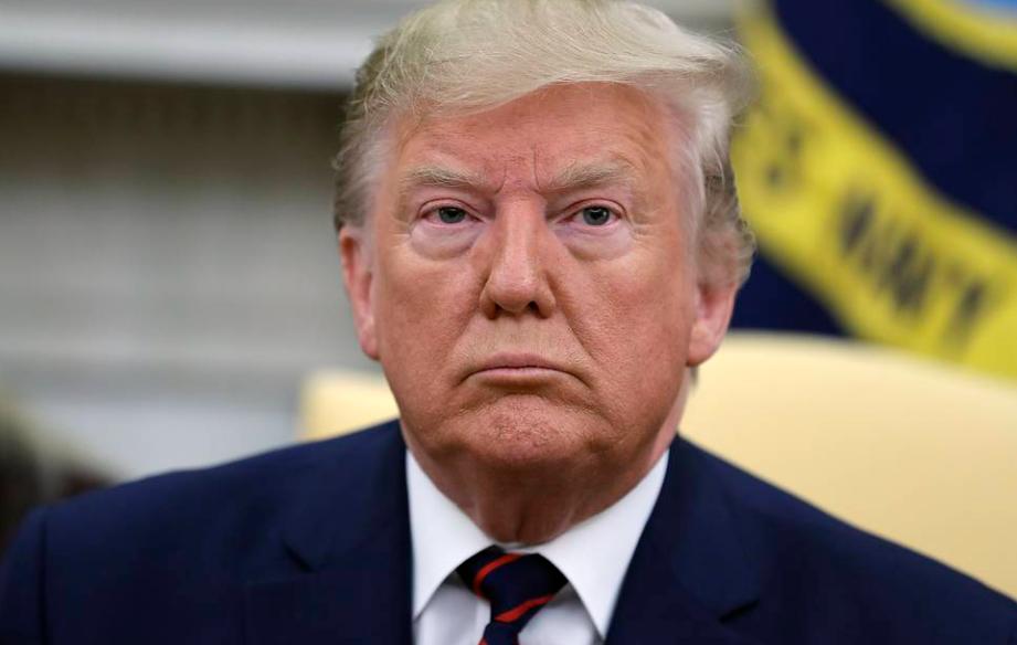 特朗普彻底急疯了！放狠话威胁北约盟友，逼大家陪他闯霍尔木兹，结果被德国、英国等集