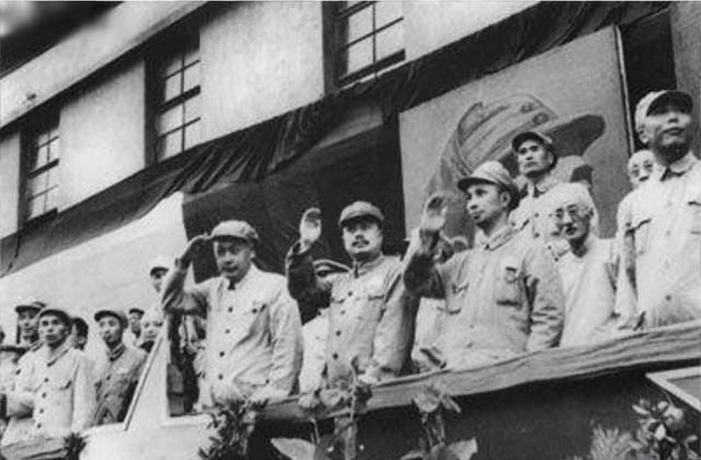 1972年1月10日，毛主席去参加陈毅元帅的追悼会，追悼会开始前，陈毅元帅妻子张