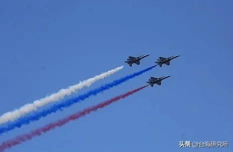 赖清德不要害怕，这次是预演！
今天上午台湾“双十”空中预演，战机直升机齐飞赖清德