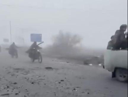 【大量俄军骑着摩托车涌入红军城南部】

长期关注俄乌冲突的军事博主“诺埃尔报告”