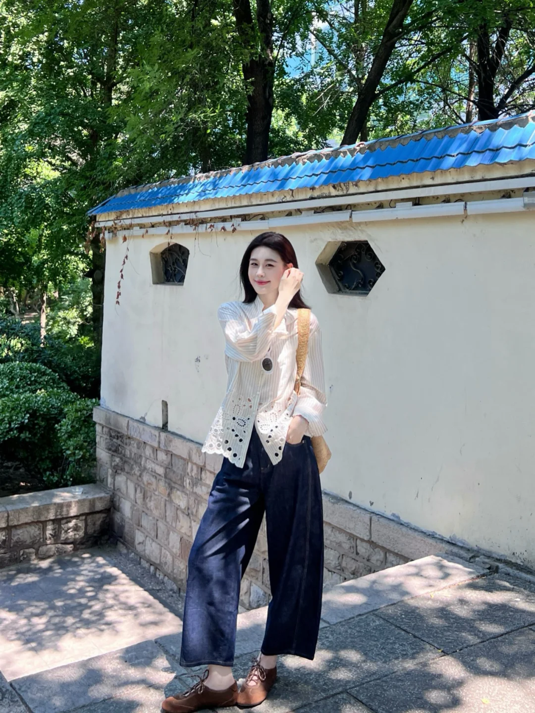 胶片🎞️简单干净出个门 阳光偏爱白衬衫☀️～