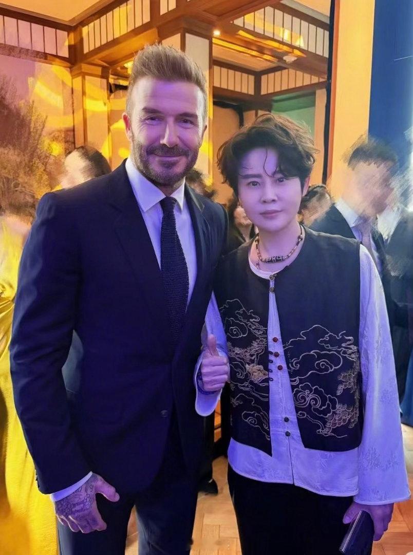 王濛谈起英格兰队依旧直言不讳，坦言自己一直看好这支队伍，每每赛前让人满怀期待，最