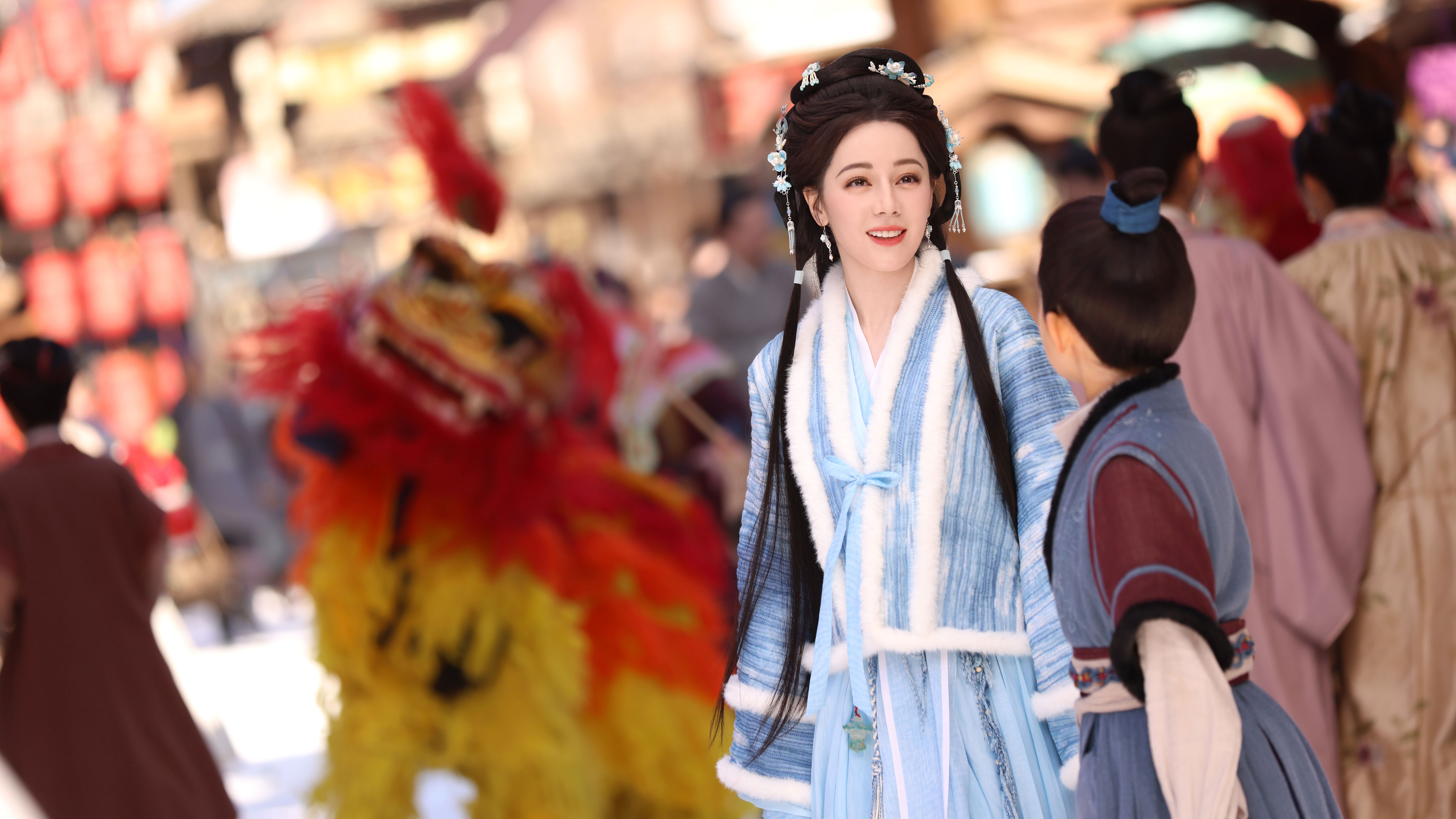 迪丽热巴🌺贺思慕的五感体验卡 立于城墙观东风，在人间际遇中得解咒之窍。贺思慕无