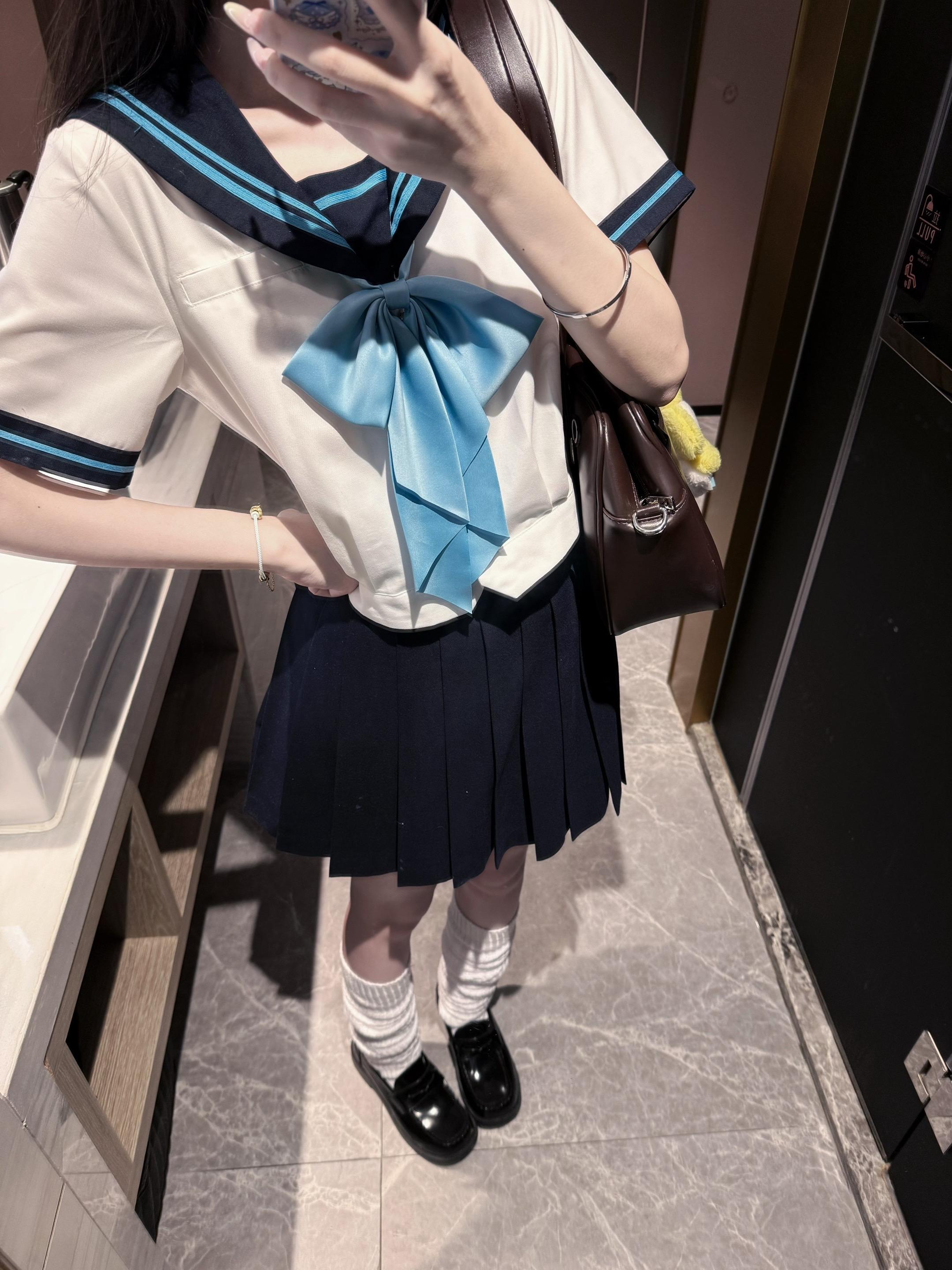 23小时59分60秒都想你 >𐋣<