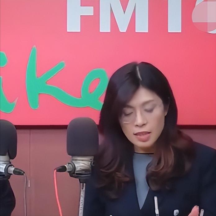 郑丽文表示，此次行程中最超出预期的收获，便是与小米董事长雷军会面。她提到，出发前