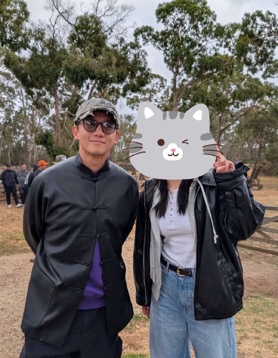 墨尔本偶遇苗苗郑恺墨尔本农场偶遇苗苗郑恺 2月1日，有网友在墨尔本农场偶遇，还拍