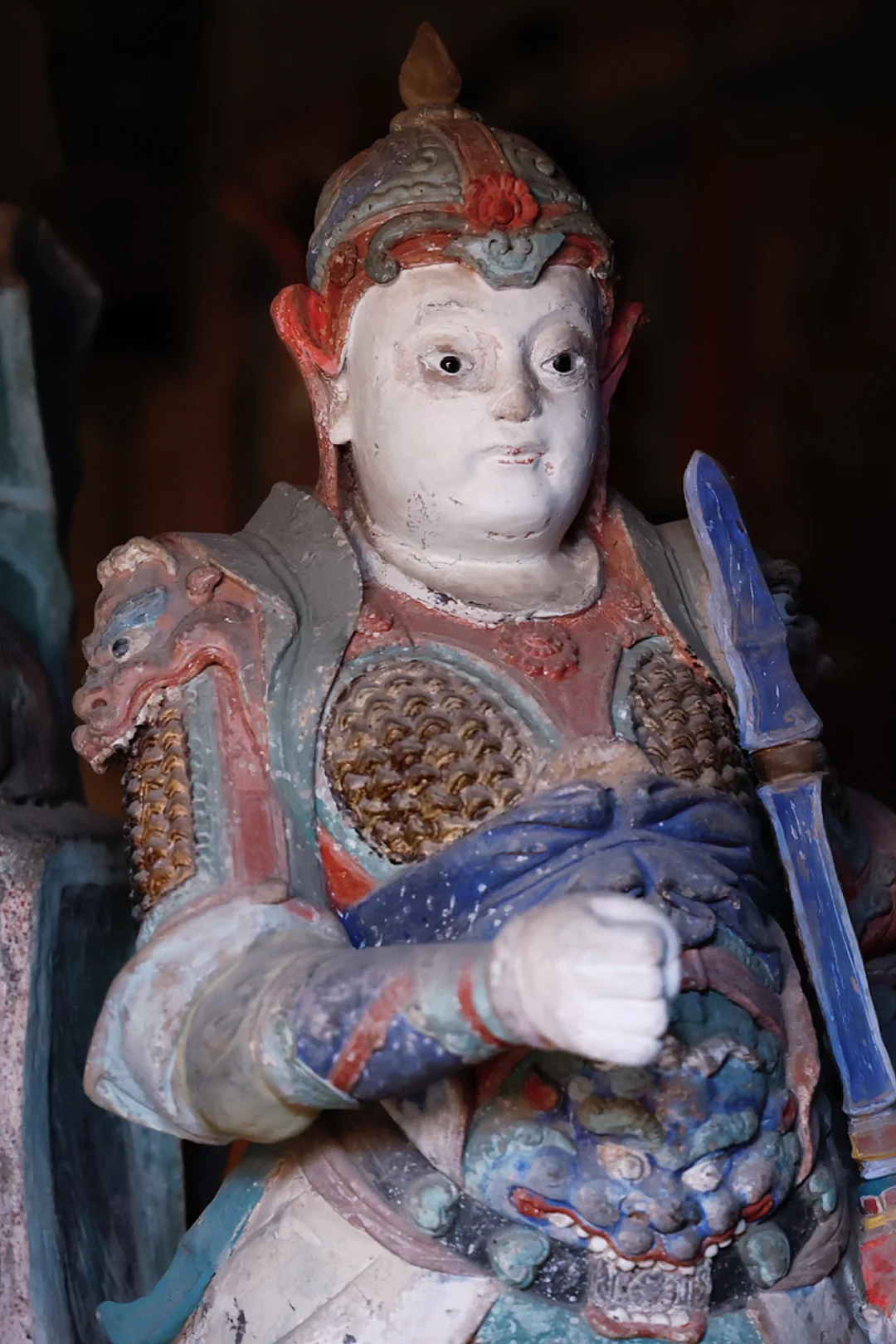 好喜欢三圣寺这尊“黑眼圈”小韦驮！！