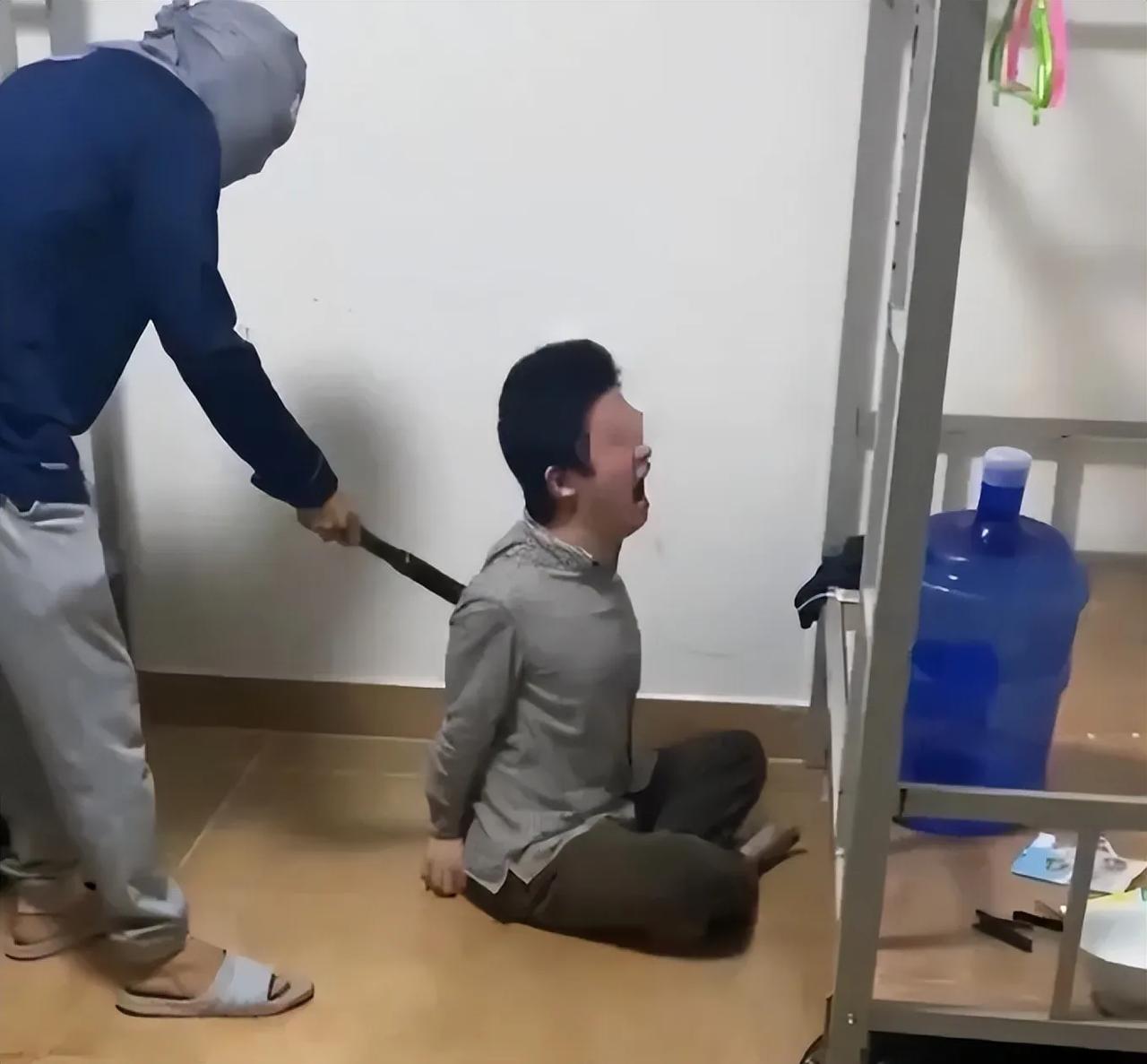 缅北电诈地狱园区几乎都是中国人搞的，有案底的福建人居多，里面持枪拿棍的打手保镖也