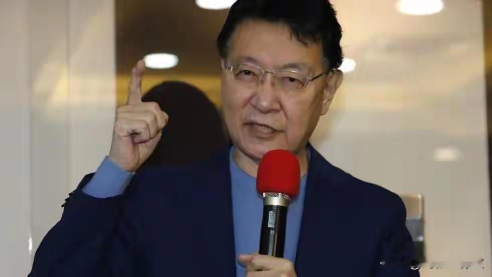赵少康“战斗蓝”成员: 候汉廷、徐巧芯、李明贤、徐弘庭、张斯纲、李柏毅、钟沛君、
