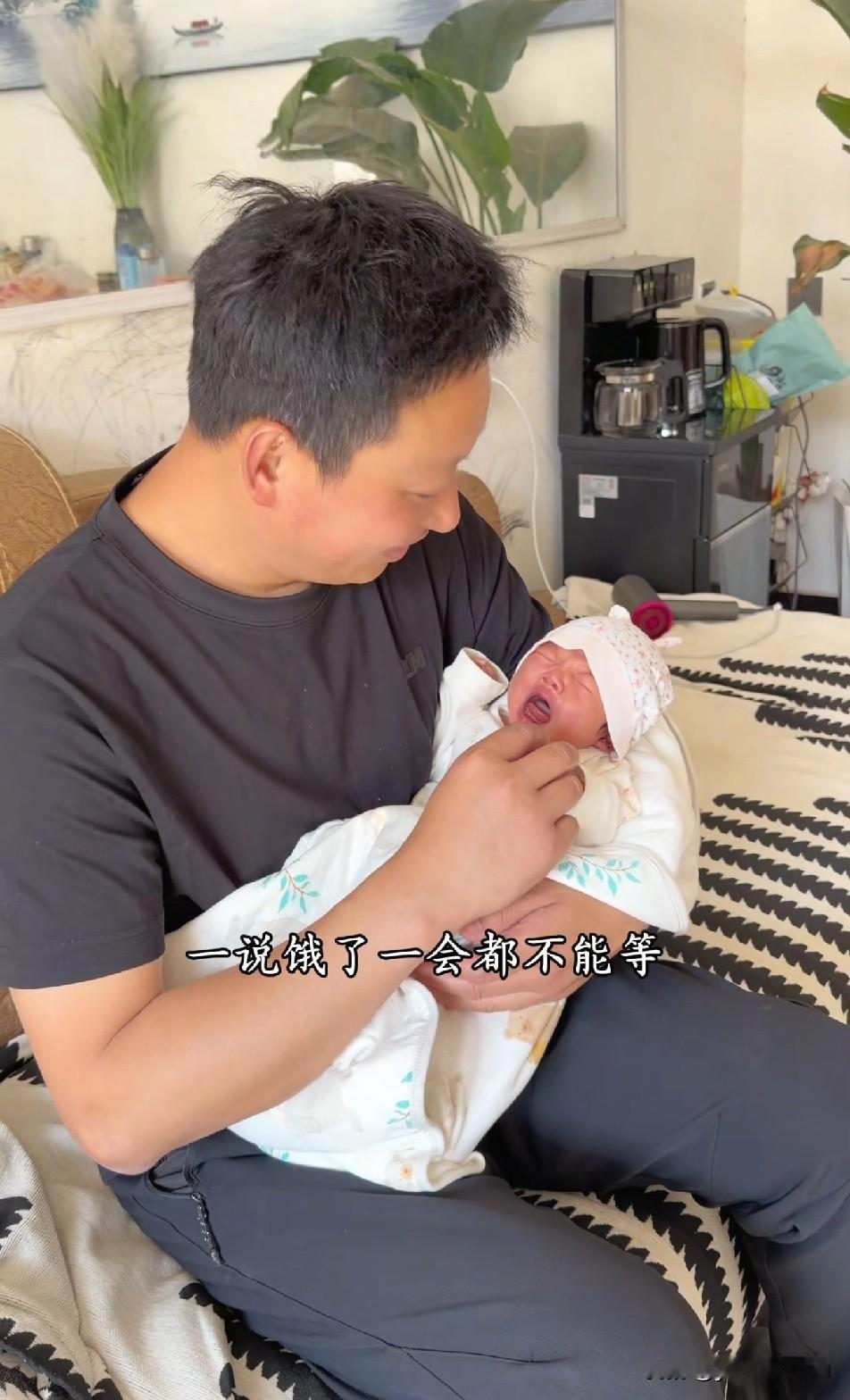 老表媳妇坐月子太不容易了，没有老人的帮衬，什么都是亲力亲为，只希望不要烙下月子病