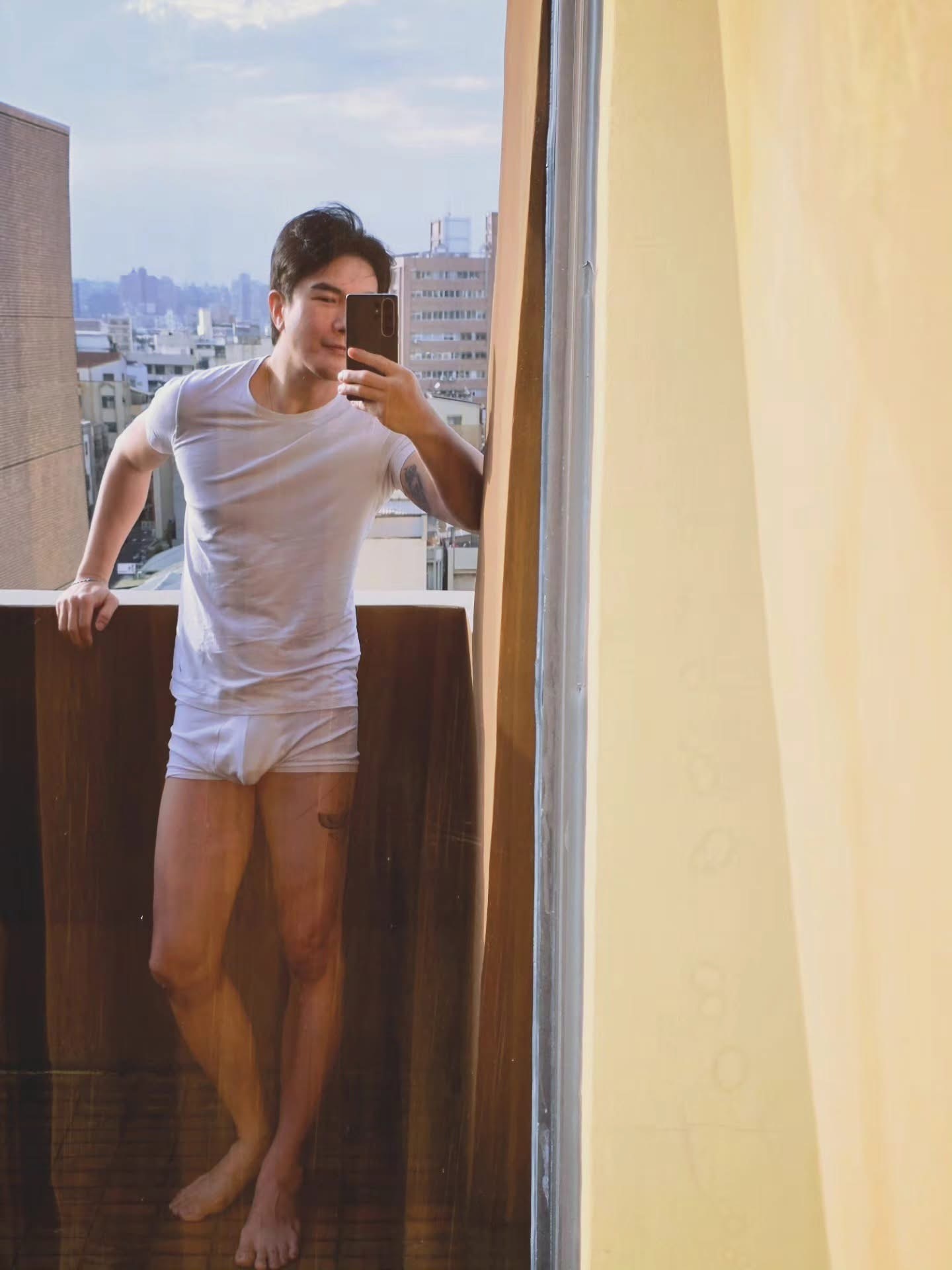 谢佳见分享新年自拍🤳2026