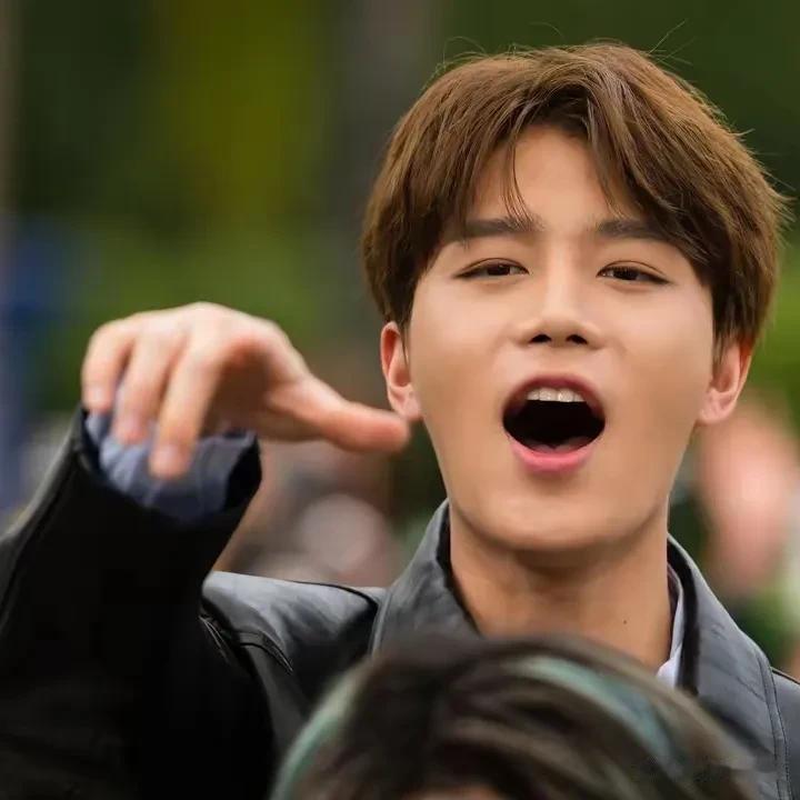 明星光环成了犯罪遮羞布？"韩国顶流男团NCT前成员文泰一，今日在法庭上承认性侵中