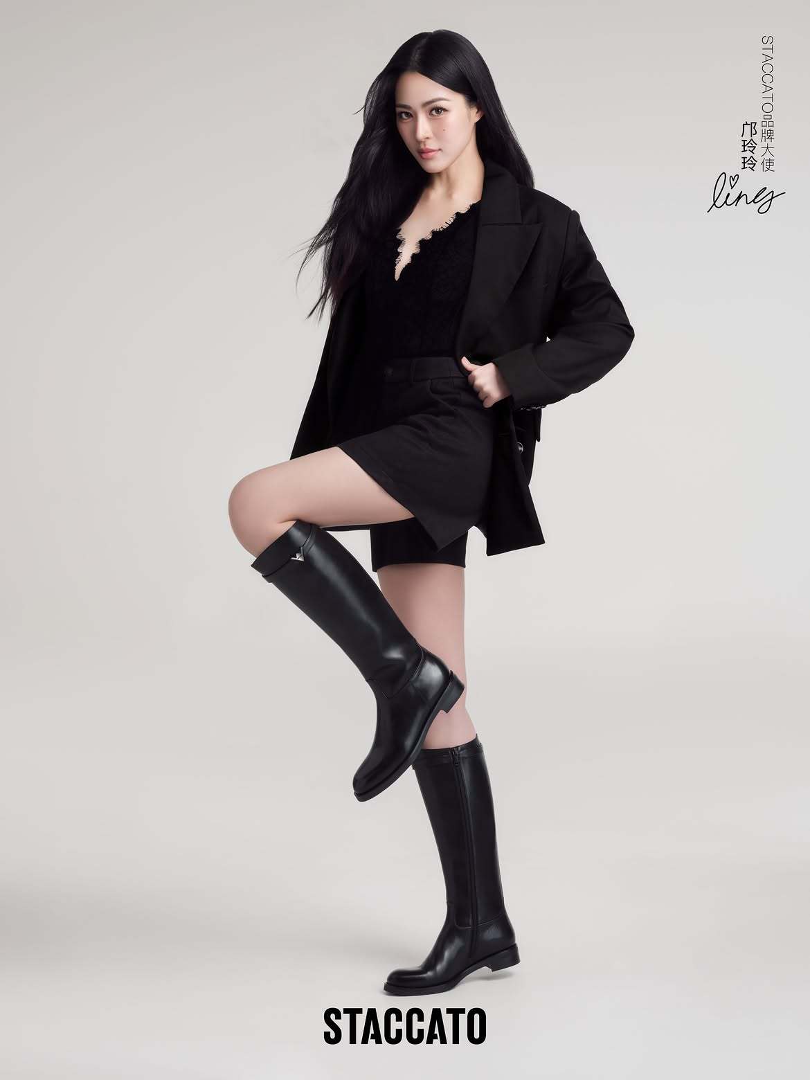 邝玲玲ig更新 「Morning 🖤」  品牌大使来宣传啦邝玲玲staccat