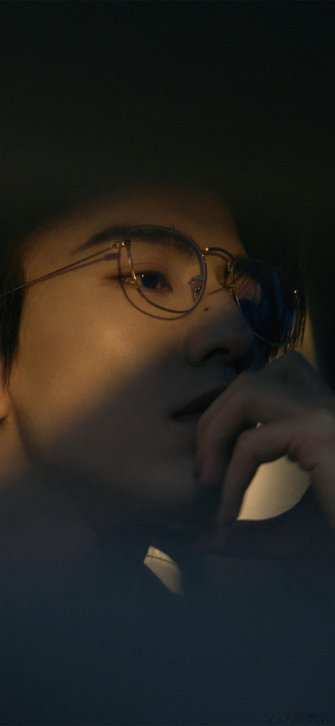 #张凌赫[超话]# 超喜欢张凌赫鼻子上这颗痣，超级性感！！辨识度也超高！！这就是