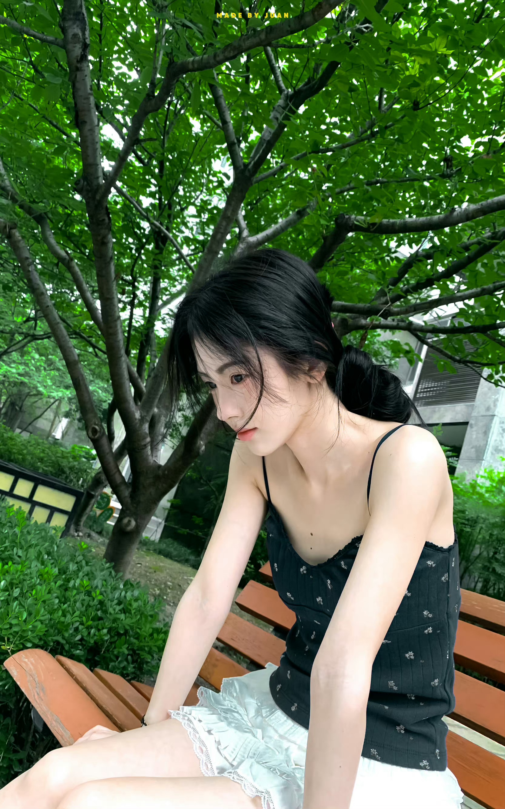 #鞠婧祎纯欲穿搭#漂亮小🍊的纯欲穿搭美得我有点心事了、、愿化作一颗软糖🍇 ​
