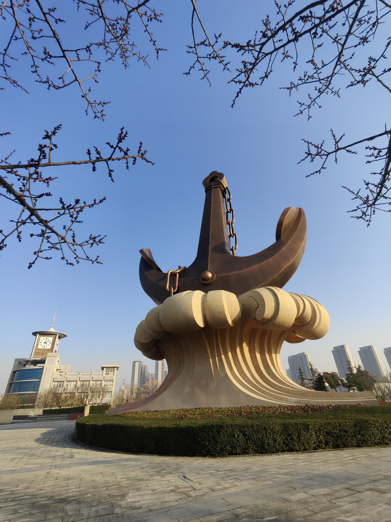 试点已经8个月了，我们要加快进度，也要扎实工作，形成经验性、规律性的东西，在全厂