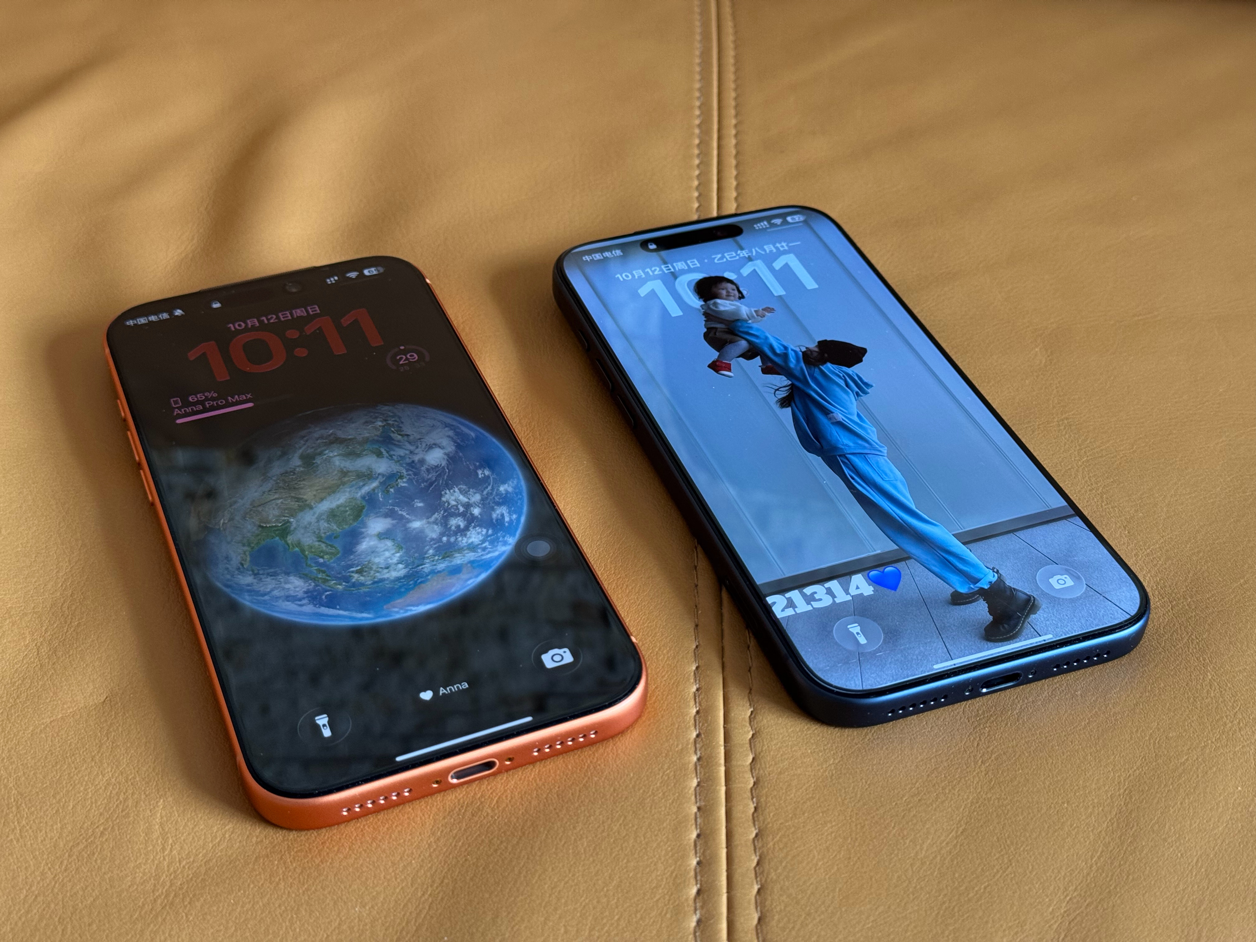 iPhone 17 Pro Max，上手有点重。握感很好，边角处理也挺好，背面看